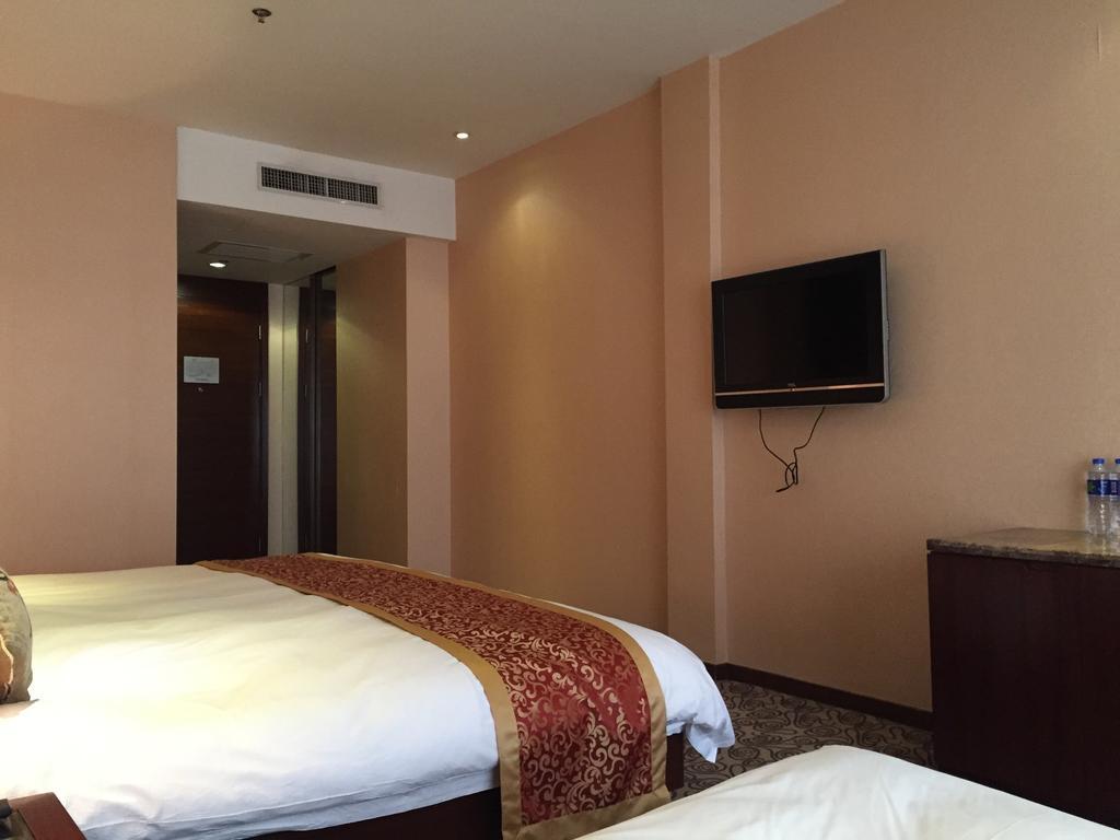 Shanghai Baron Business Bund Hotel 객실 사진