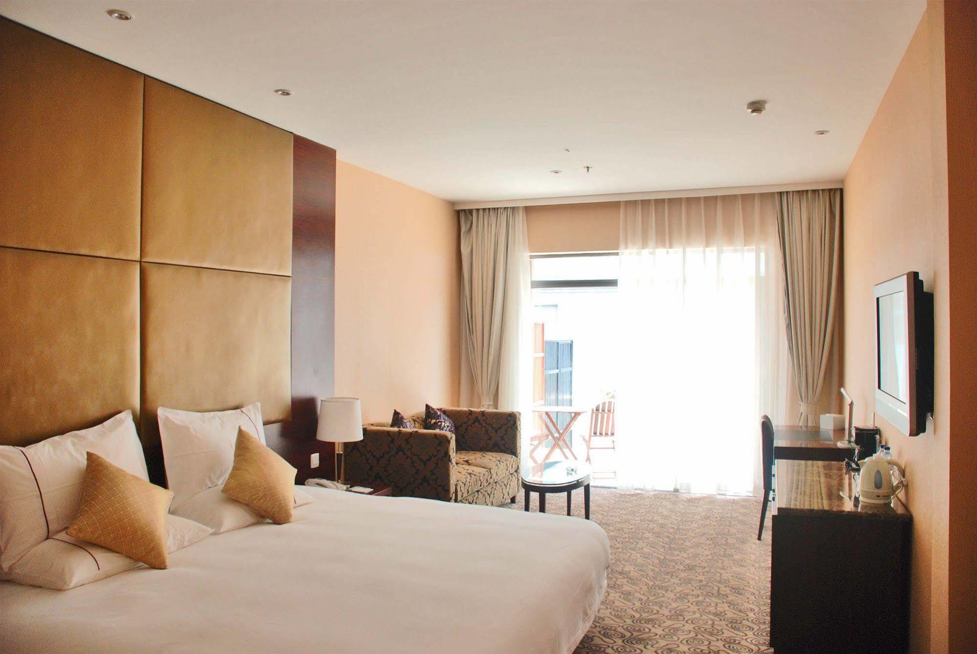 Shanghai Baron Business Bund Hotel 객실 사진