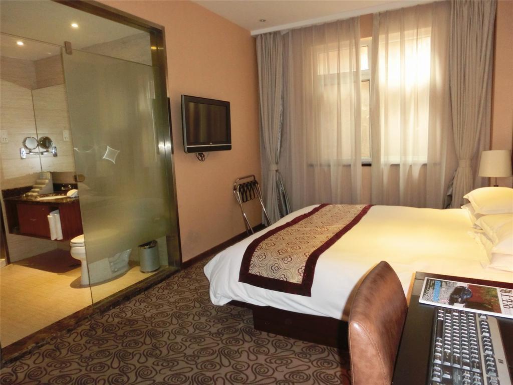 Shanghai Baron Business Bund Hotel 객실 사진